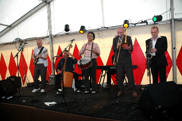 min 2007 05 06 retro rhythm 123